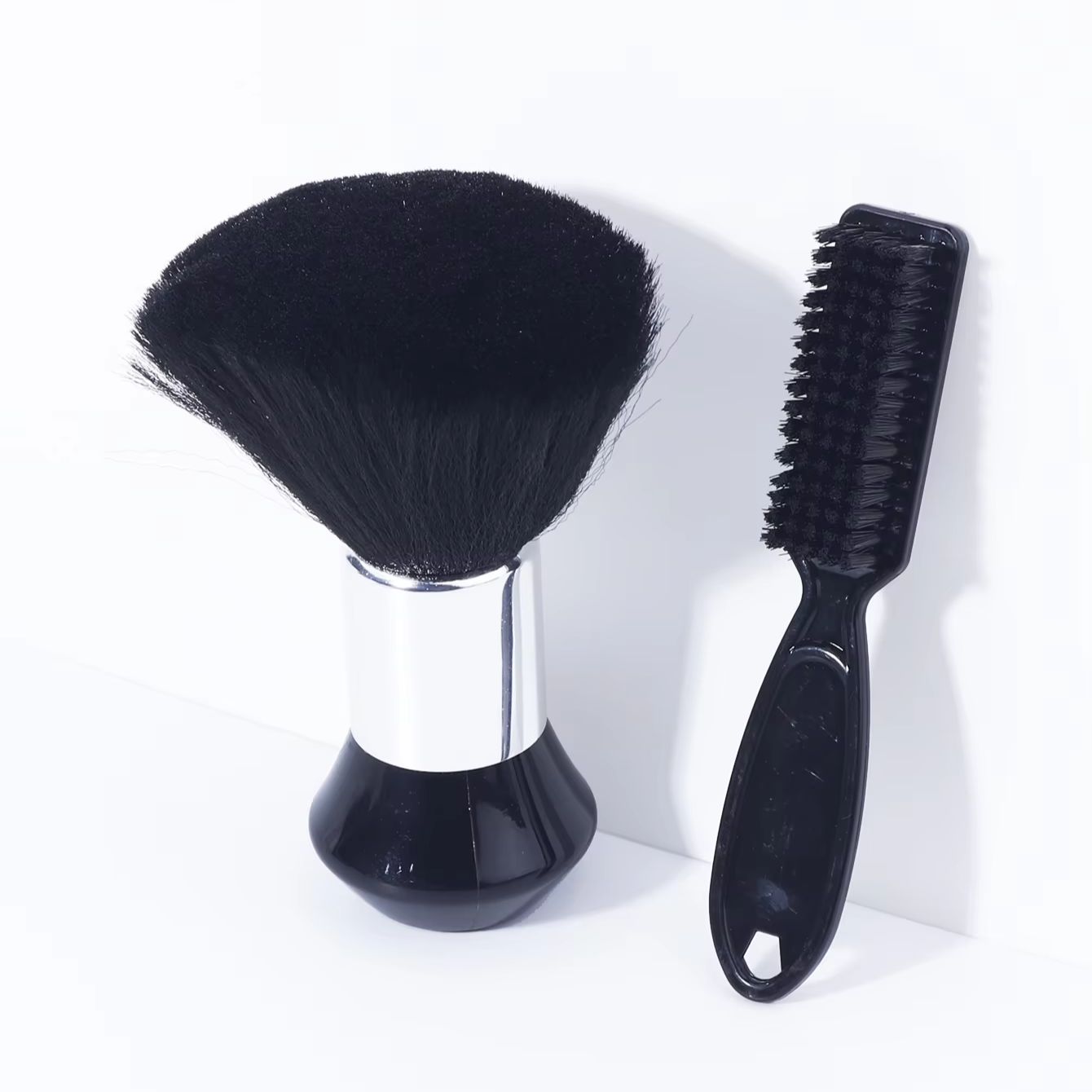 Shaving Brush Set - مجموعة فرش تصفيف الشعر الاحترافية مكونة