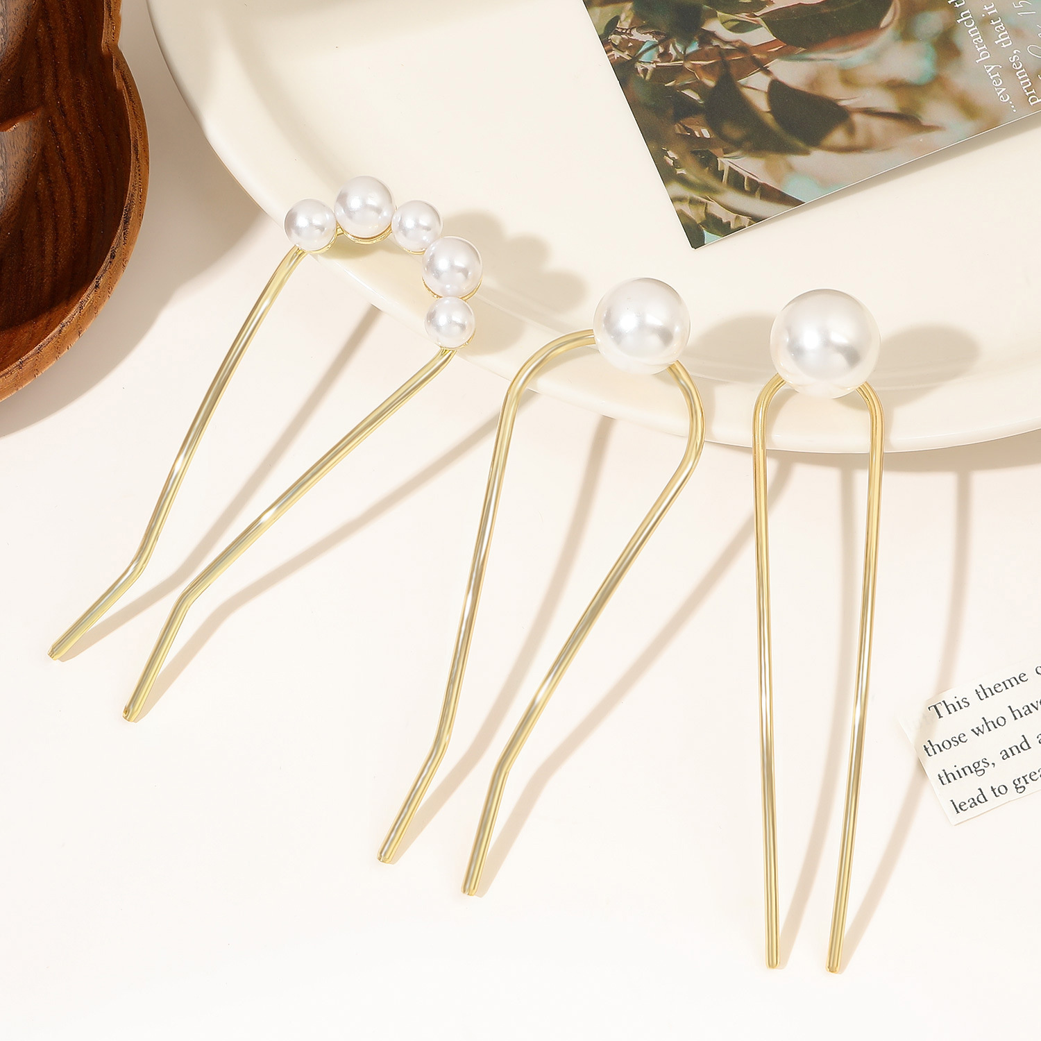 دبوس شعر معدني جديد بتصميم عتي - مراجعة Hair Wax Stick وسعره